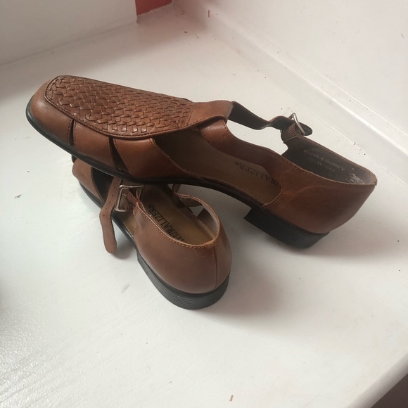 Vintage Naturalizer leather shoes - Picture 3 of 5